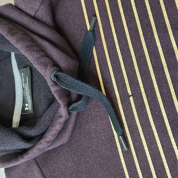 Under Armour Loose Cowlneck sweatshirt. Size M - Picture 5 of 7